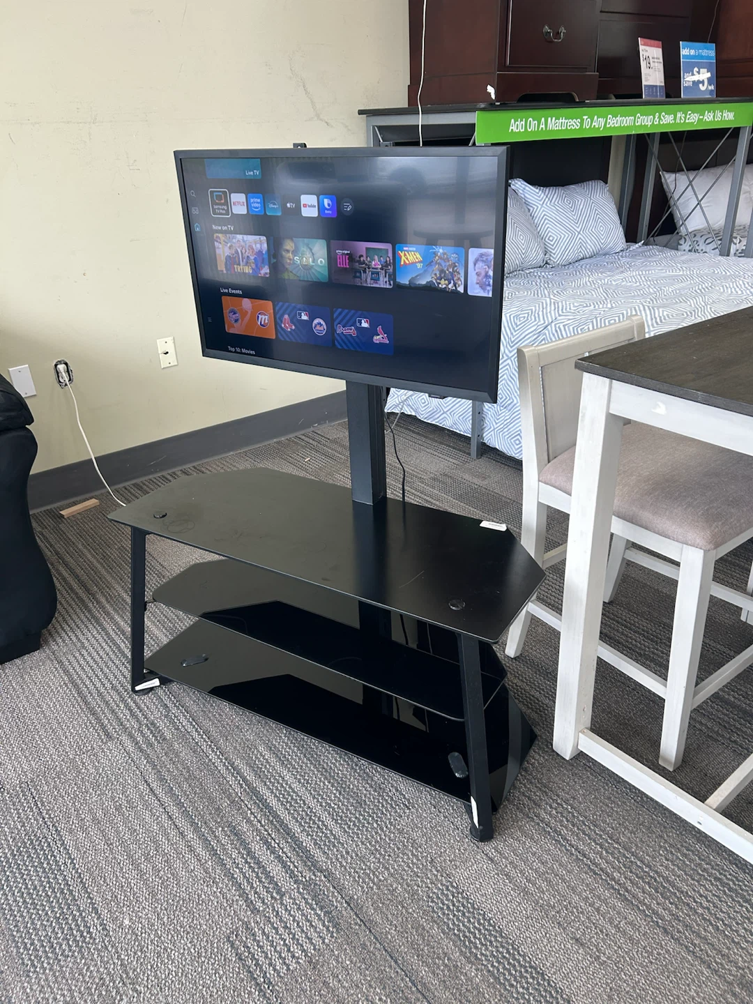 32” TV and tv stand - photo 4