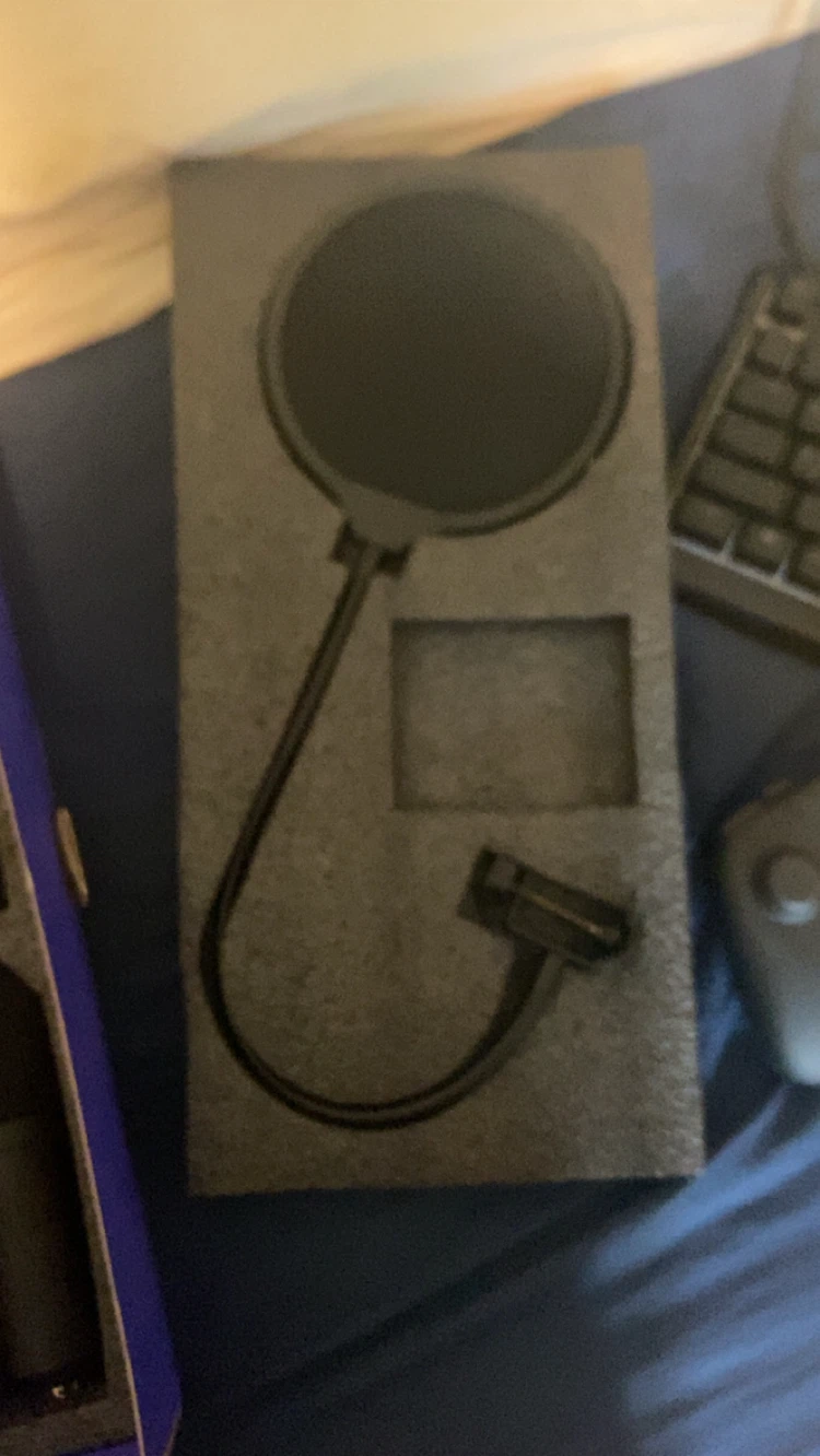 GameSir Controller and Microphone Stand Kit - photo 3