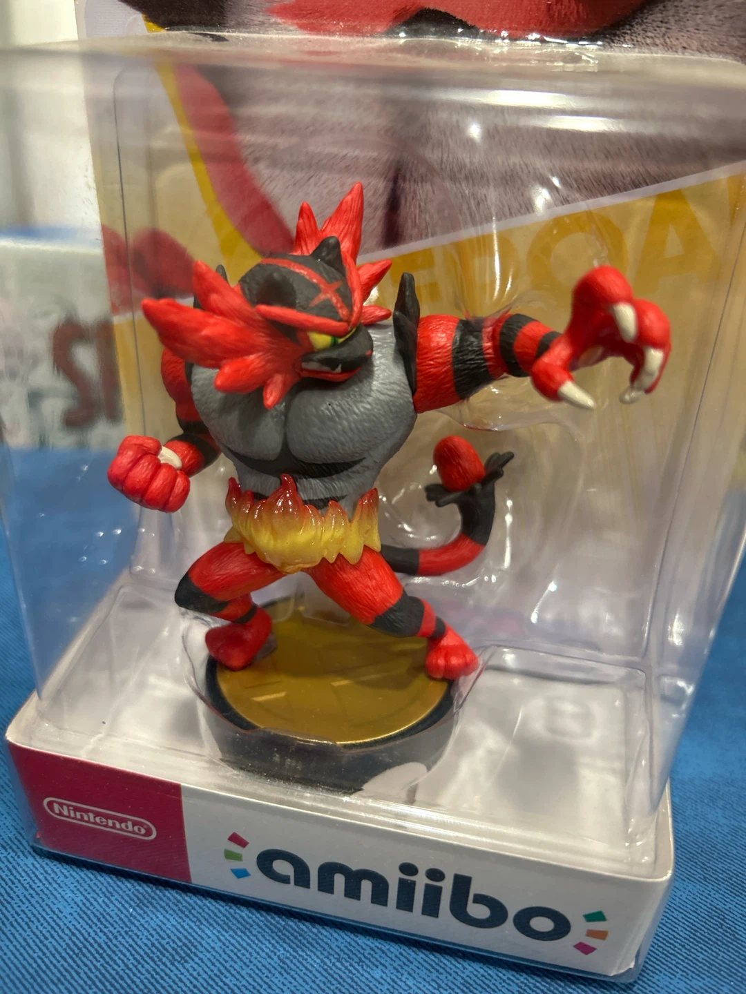 Nintendo Super Smash Bros. Incineroar Amiibo - photo 2