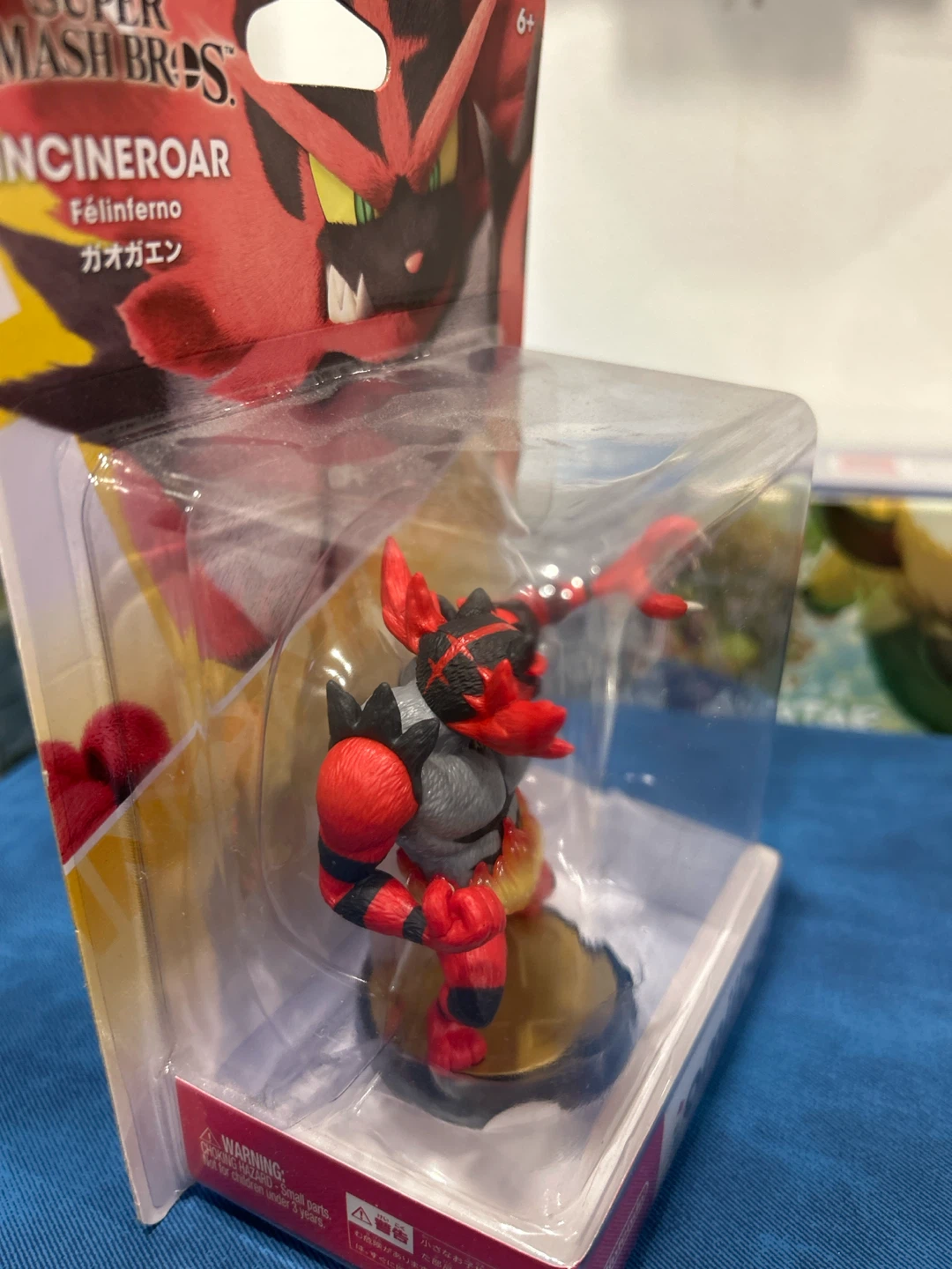 Nintendo Super Smash Bros. Incineroar Amiibo - photo 4