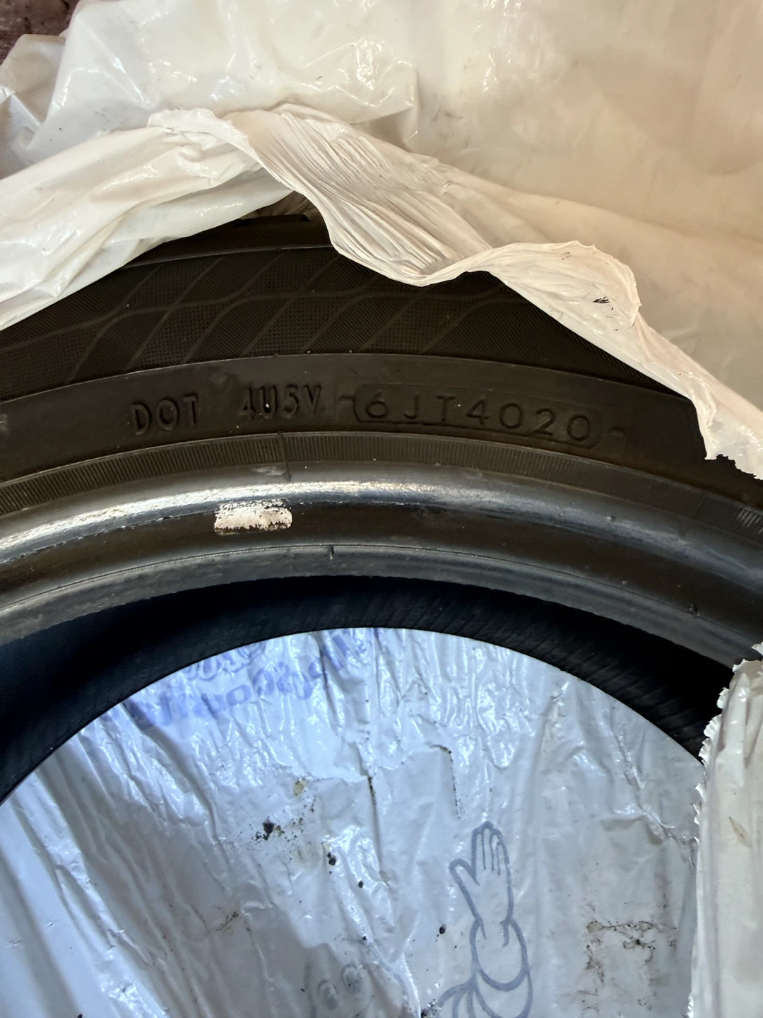 Yokohama ADVAN Sport A/S+ Tire 225/50R18 97V - photo 2