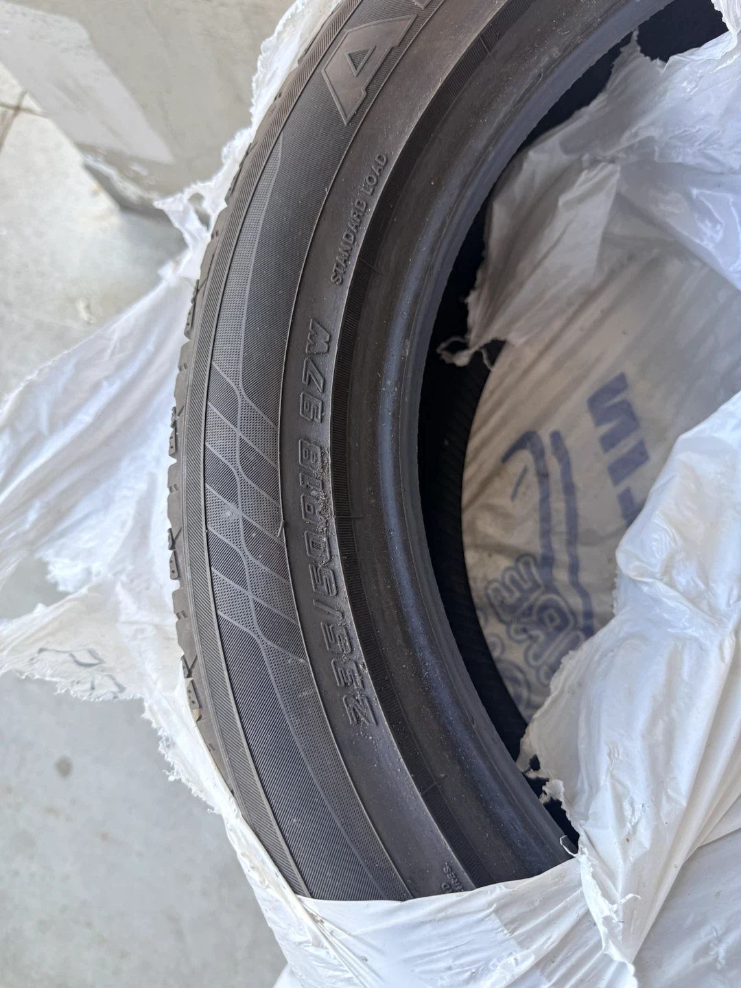 Yokohama ADVAN Sport A/S+ Tire 225/50R18 97V - photo 4