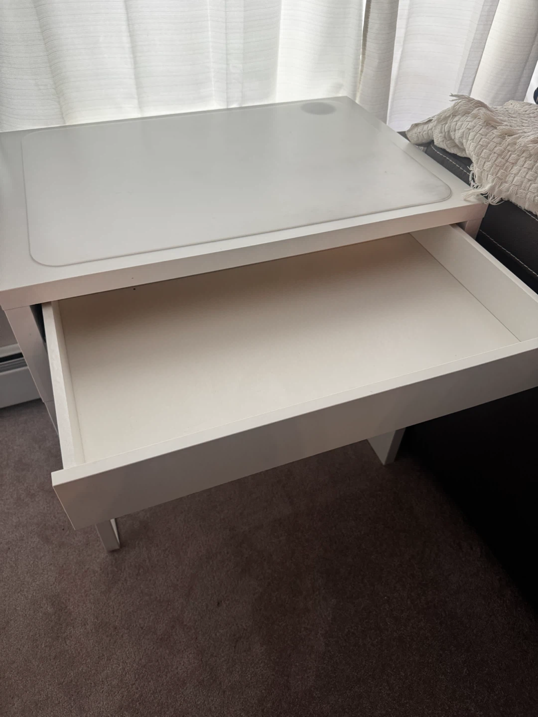 White Desk with Drawer - photo 4