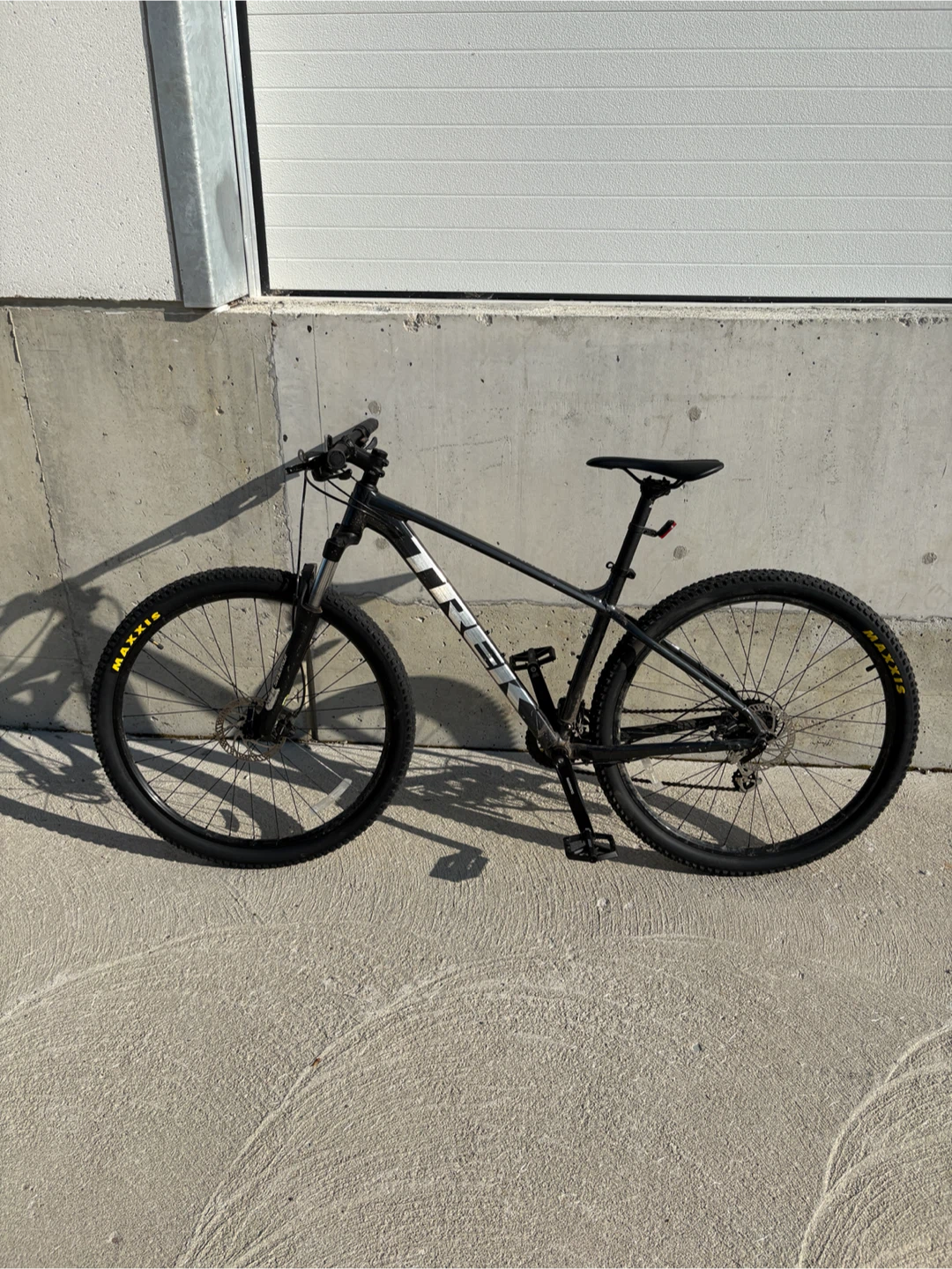 Trek Marlin 5 mountain bike