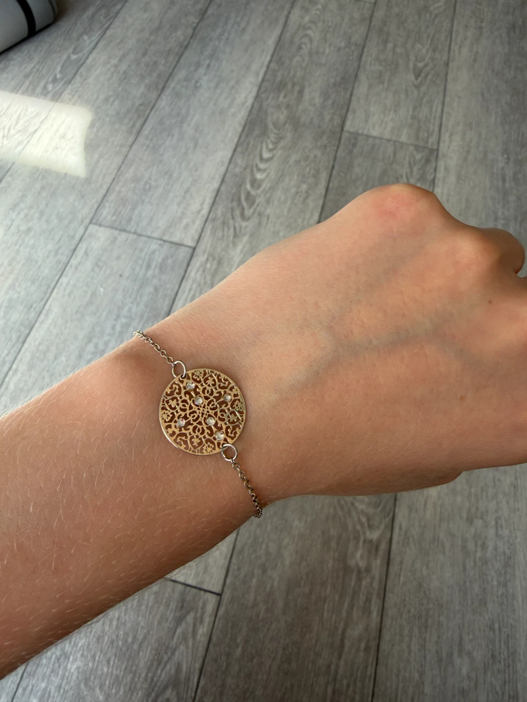 Gold Tone Filigree Charm Bracelet - photo 2