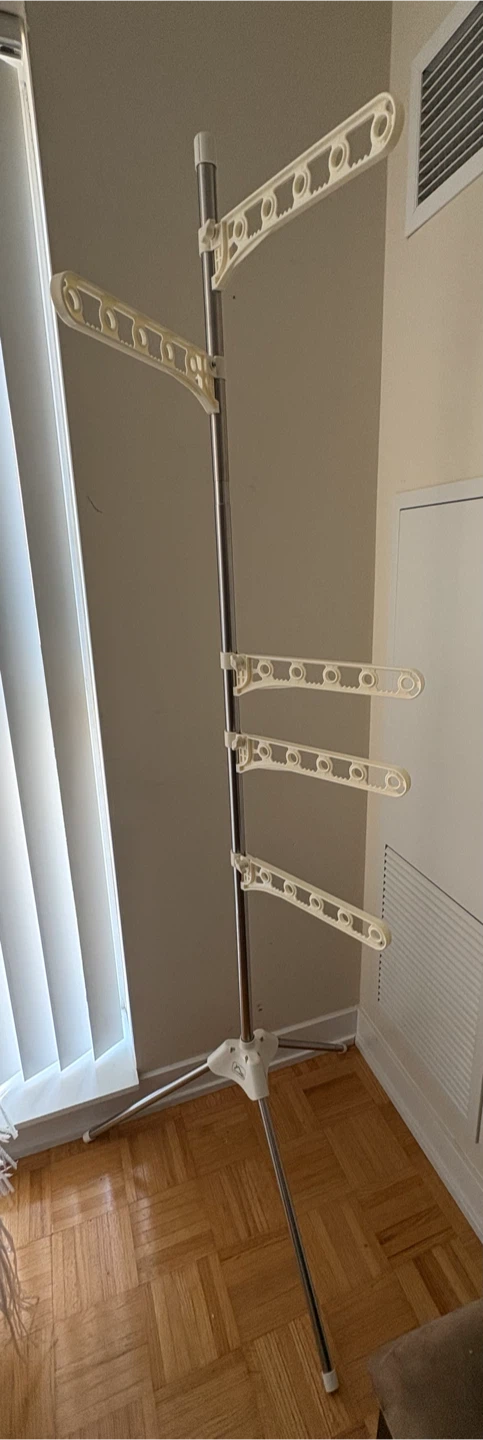 Adjustable Standing Clothes Drying Rack