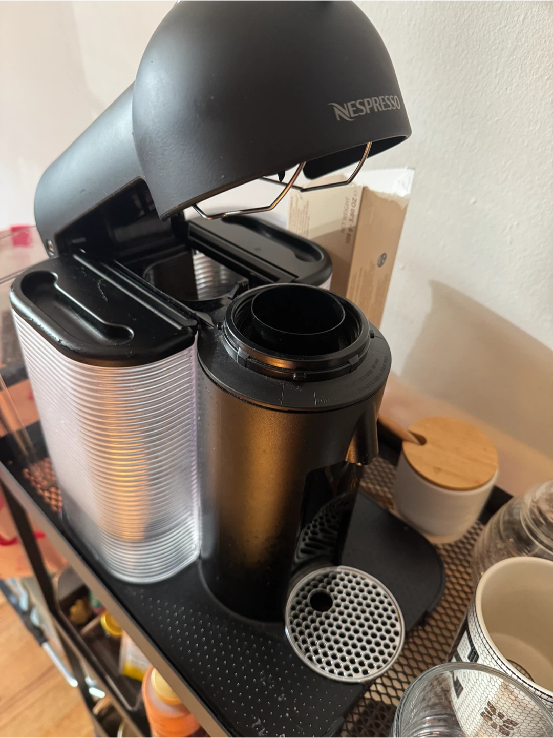 Nespresso virtuo Coffee Machine - photo 2