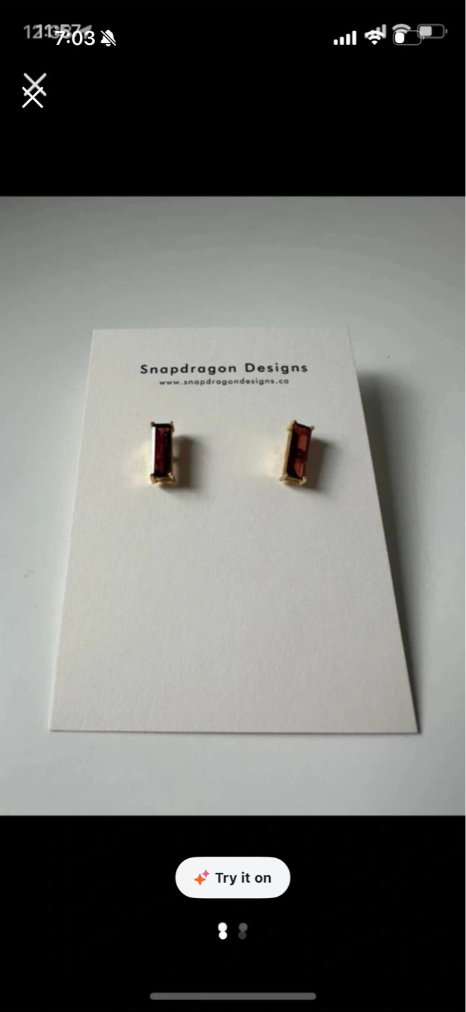 BNWT Snapdragon Designs Stud Earrings