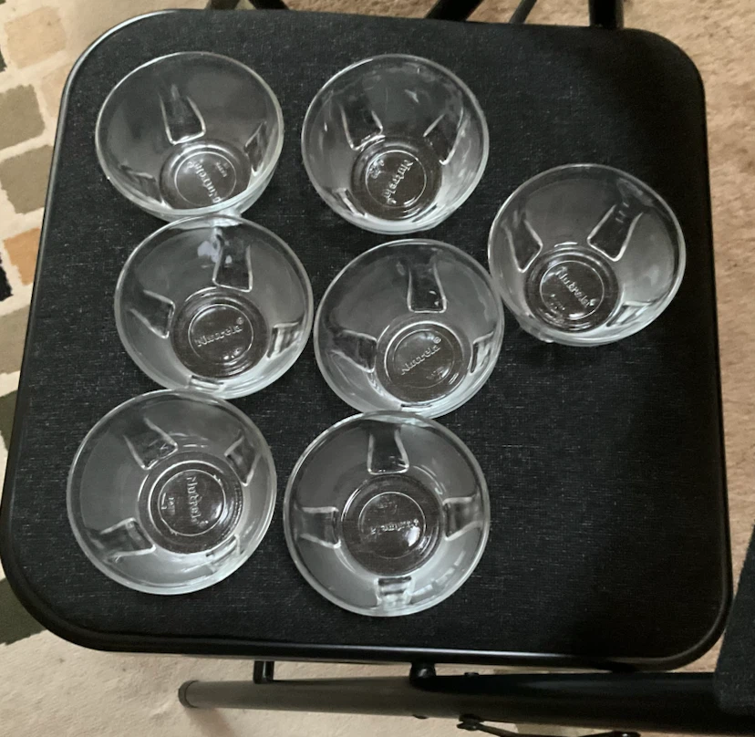 Set of 7 dessert Bowls