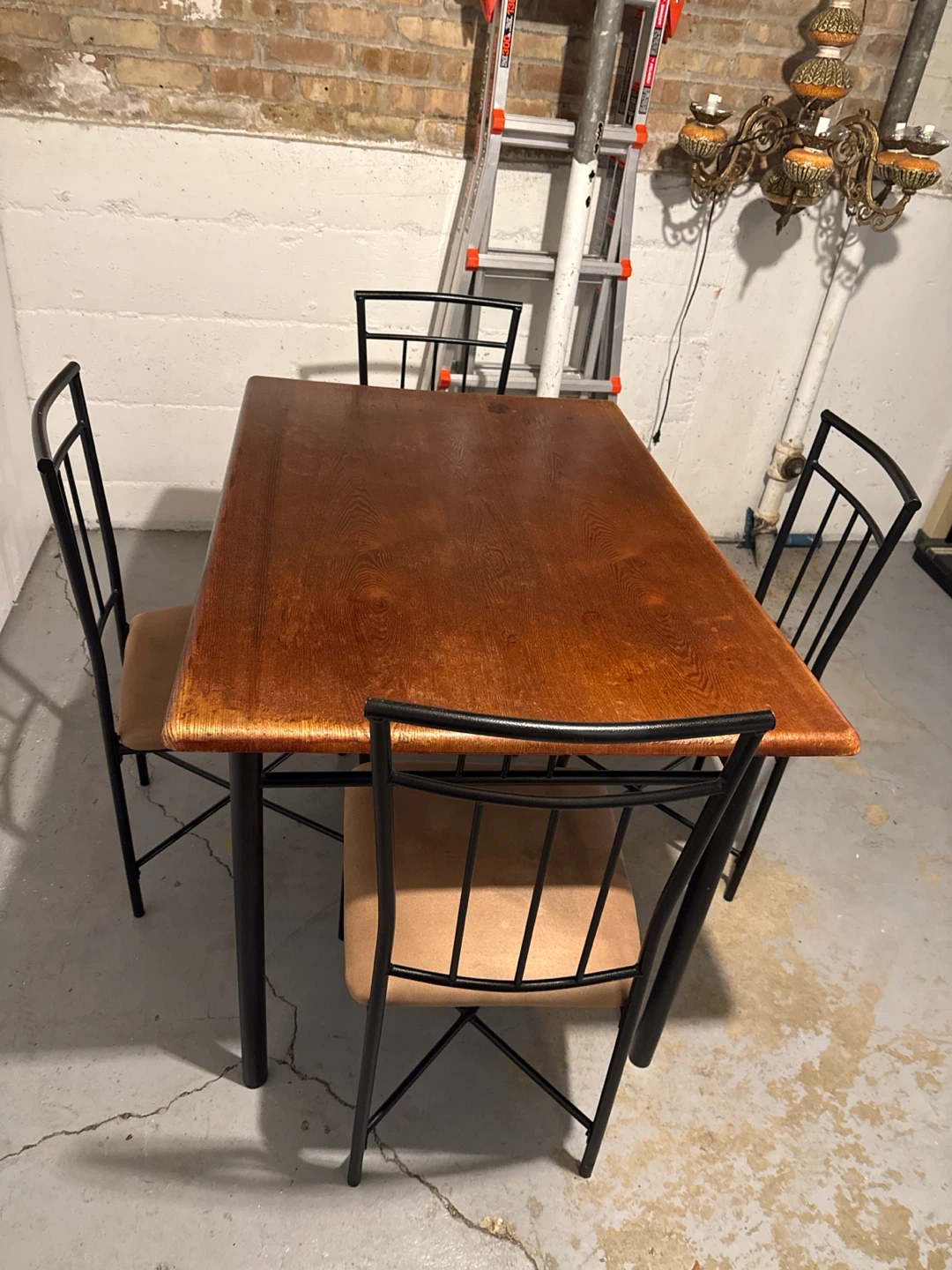 Wood Dining Table with 4 Metal Chairs