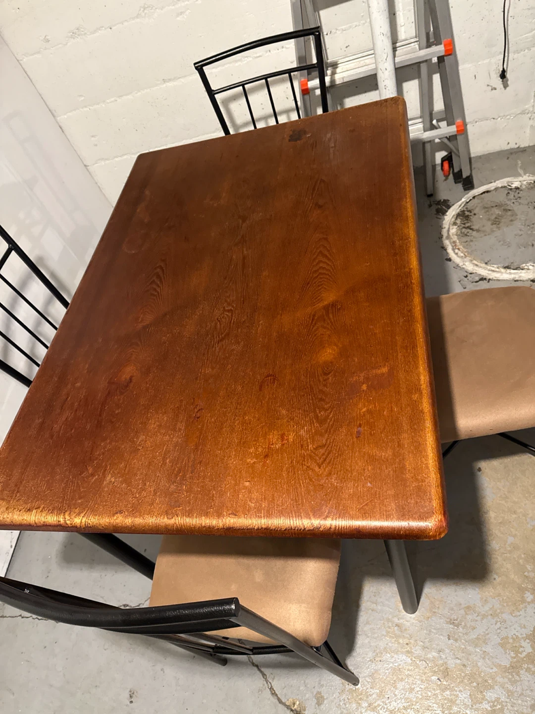 Wood Dining Table with 4 Metal Chairs - photo 5