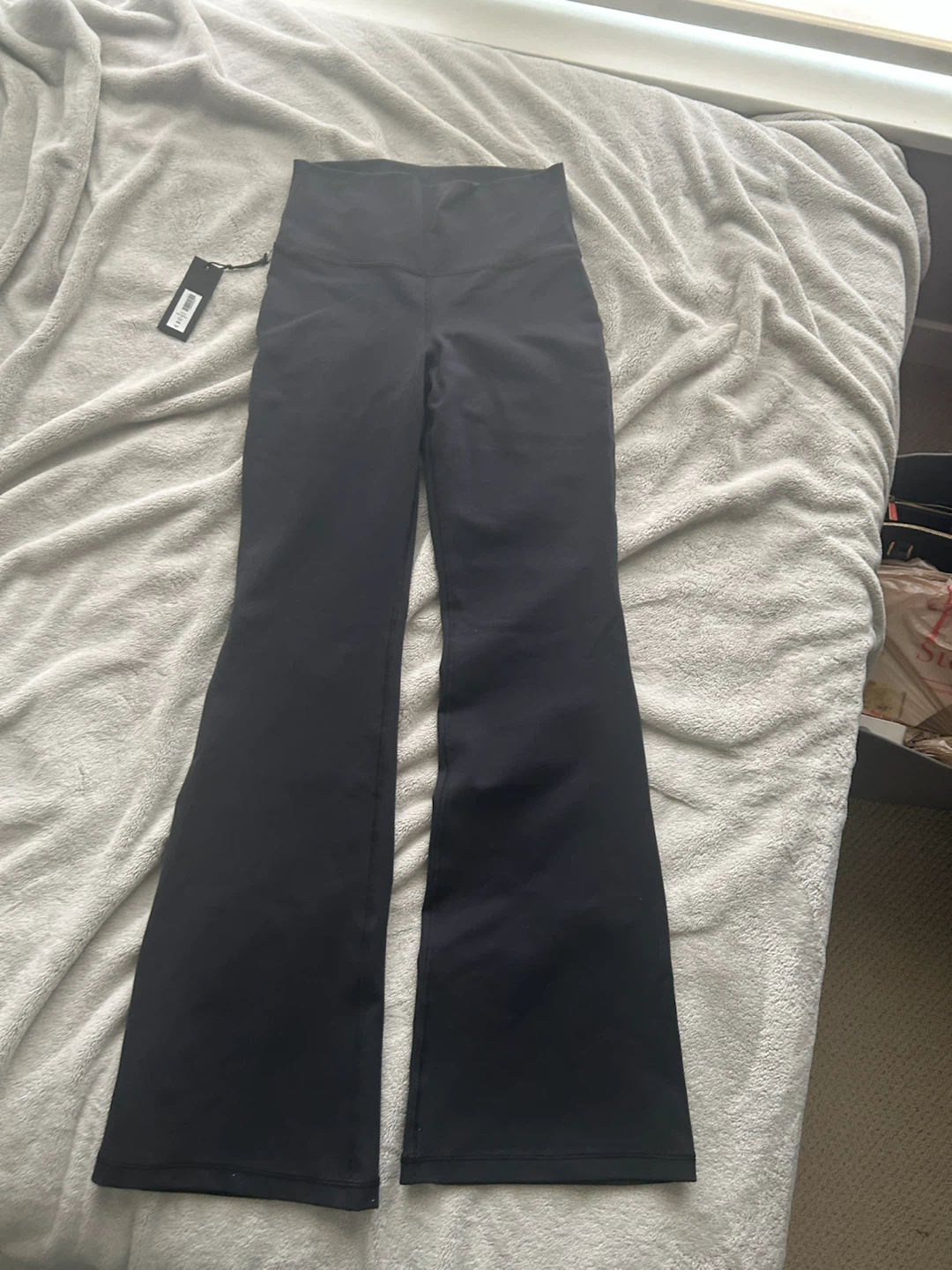 Aritzia TNA Life Flare Black Pants M/M
