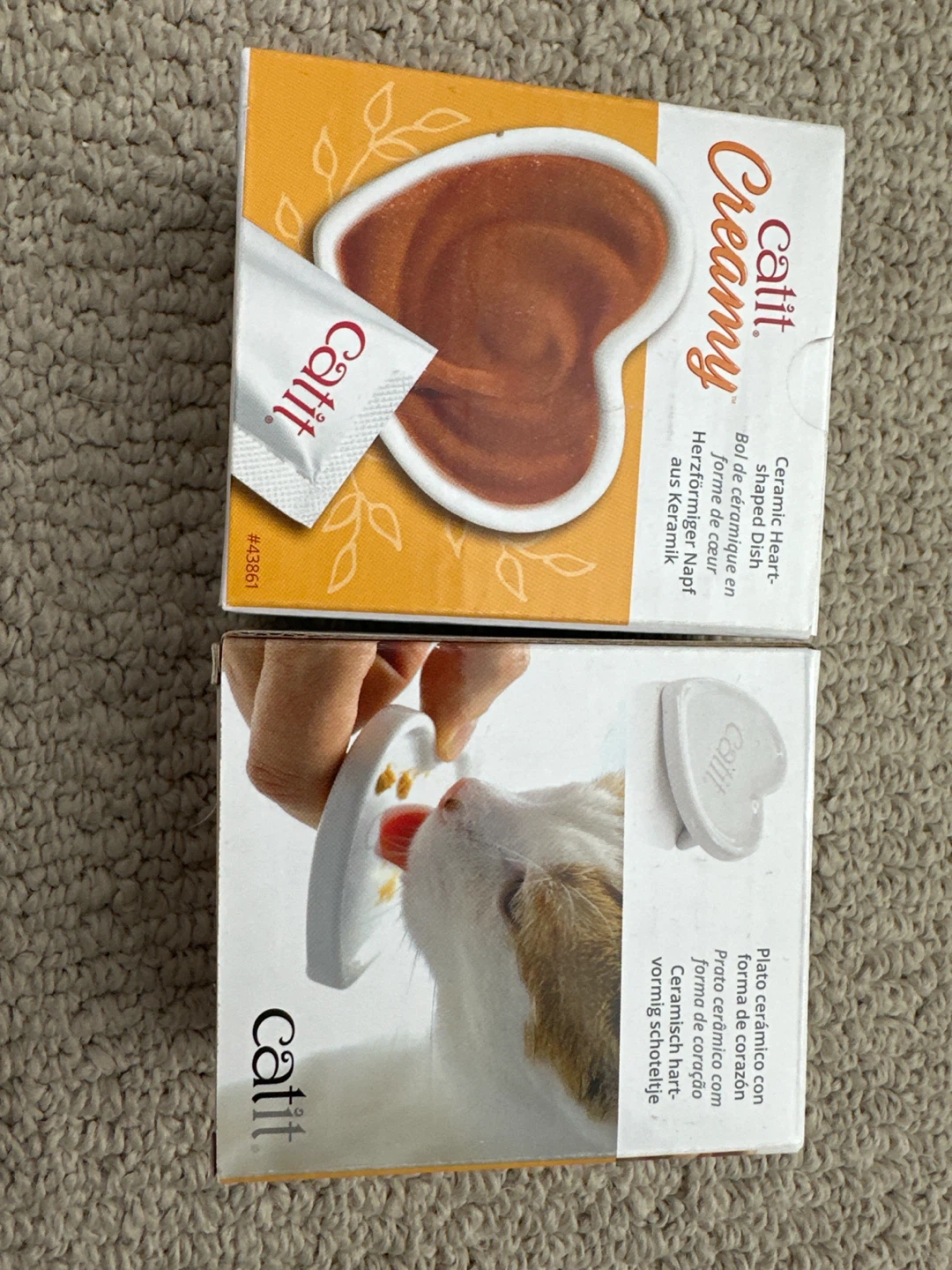 Catit Creamy Ceramic Heart-Shaped Dish x2