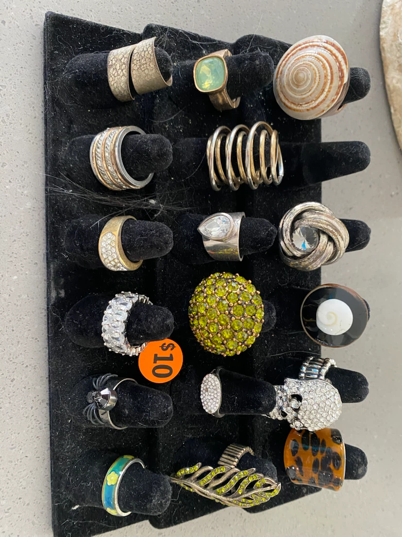 Various rings from 10-25$