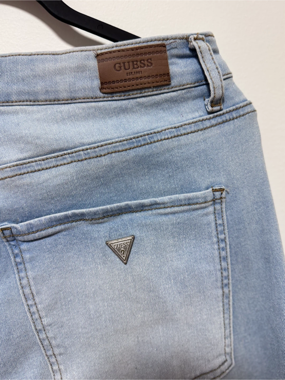 GUESS Dara NWT Ultra HR Wide Leg Jeans Women’s 32x31 Light Wash - photo 3