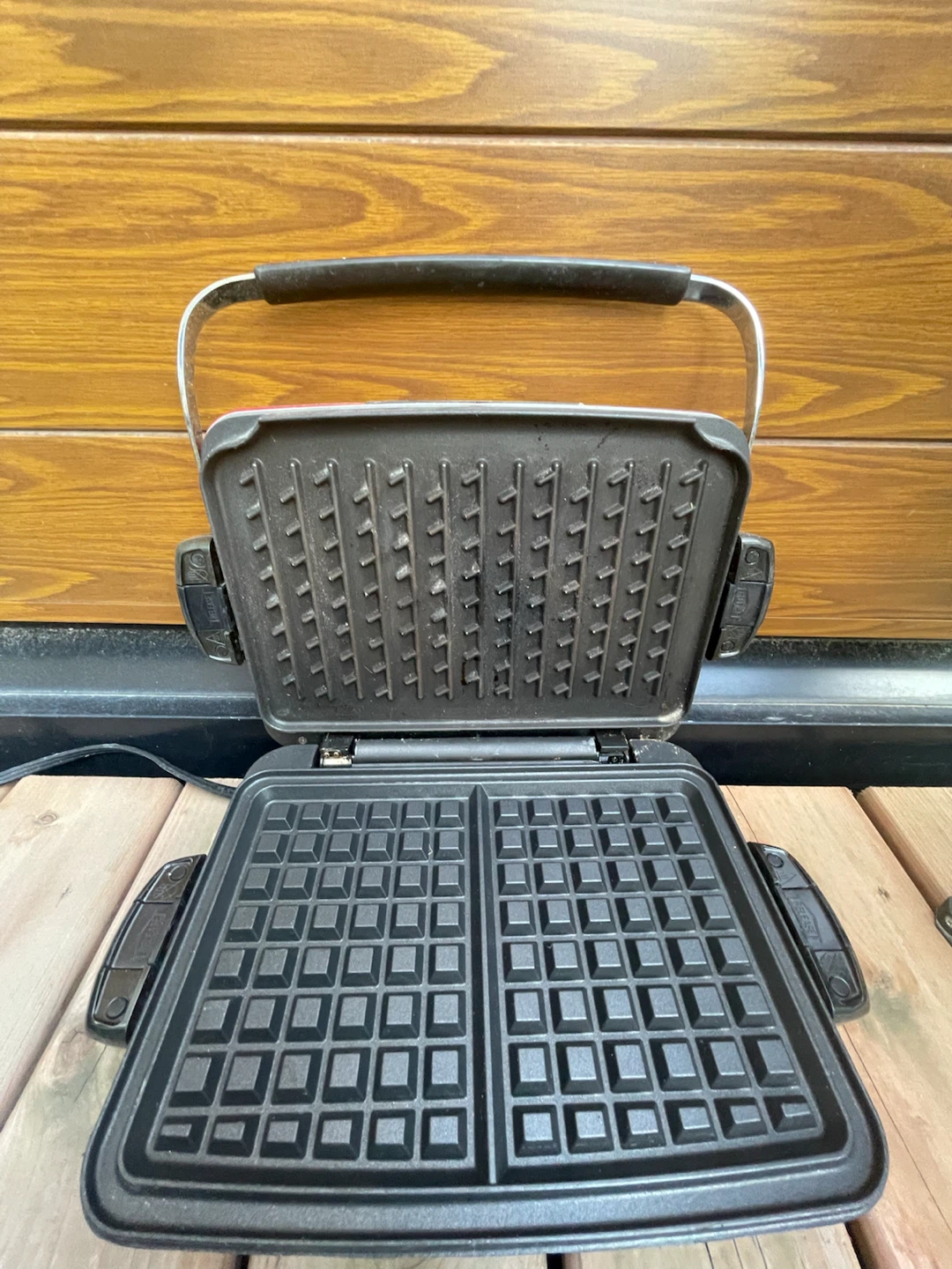George Foreman Red Waffle Maker - photo 2