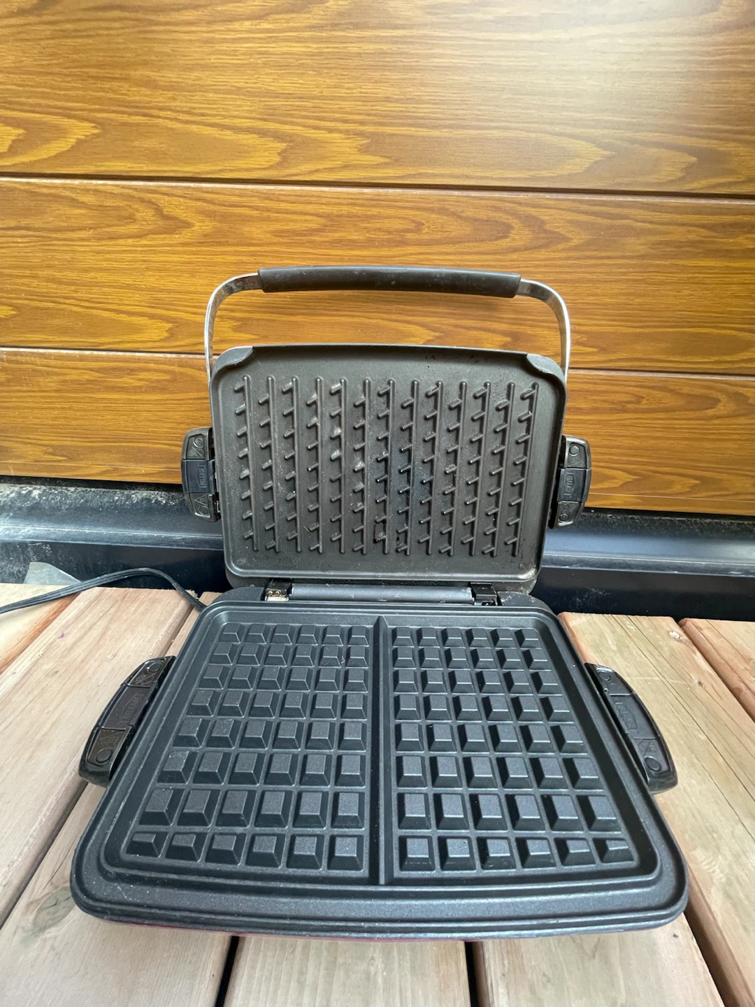 George Foreman Red Waffle Maker - photo 3