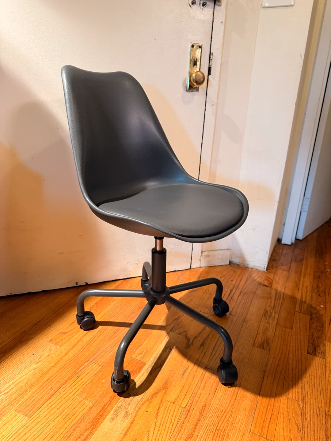 Office Chair - photo 2
