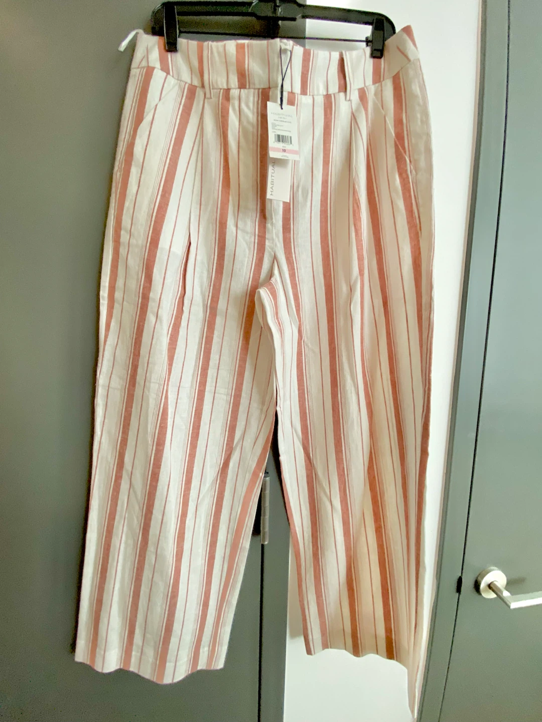 Habitual Striped Cropped Pants Size 10