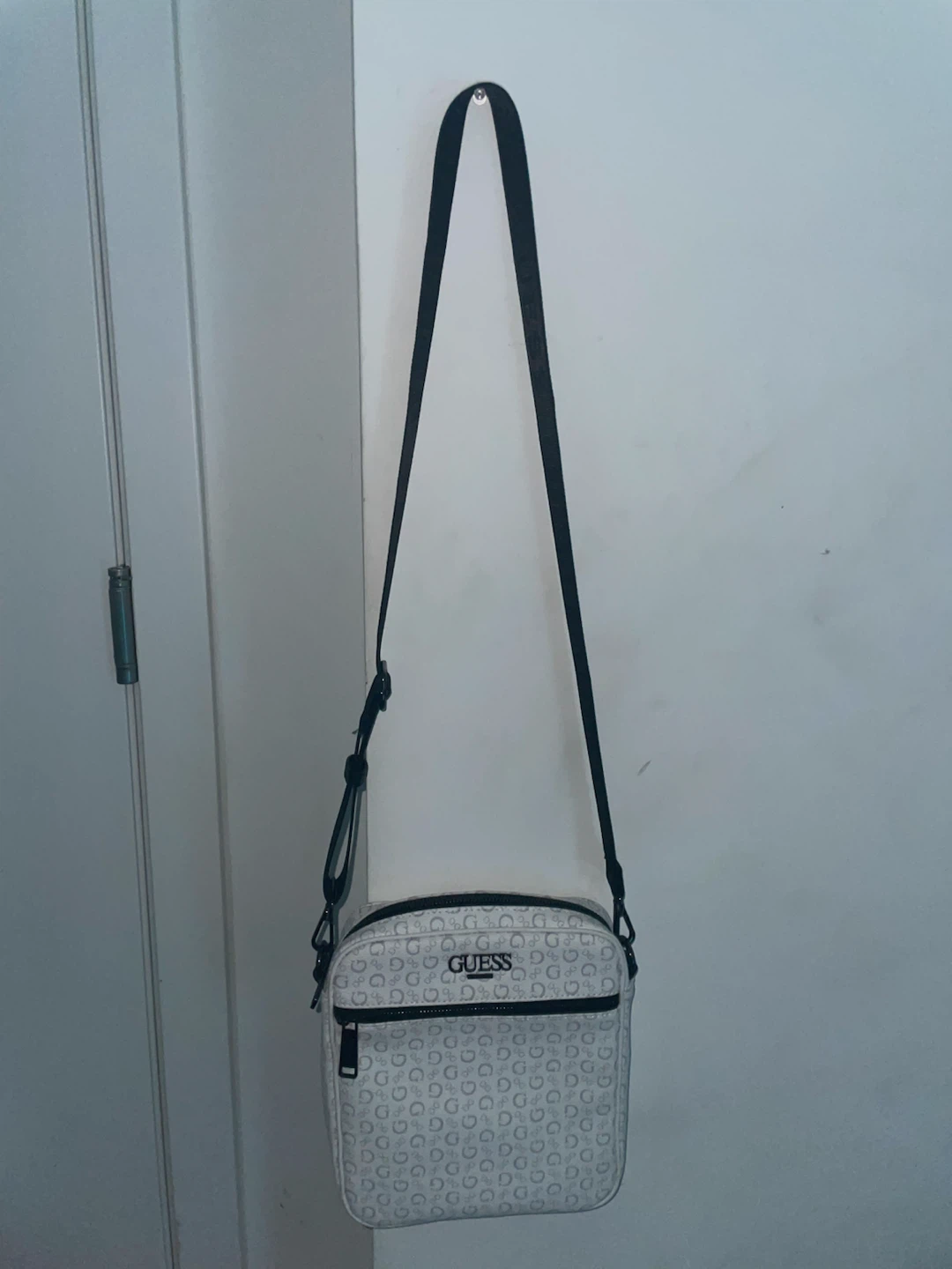 GUESS Crossbody Bag - photo 2