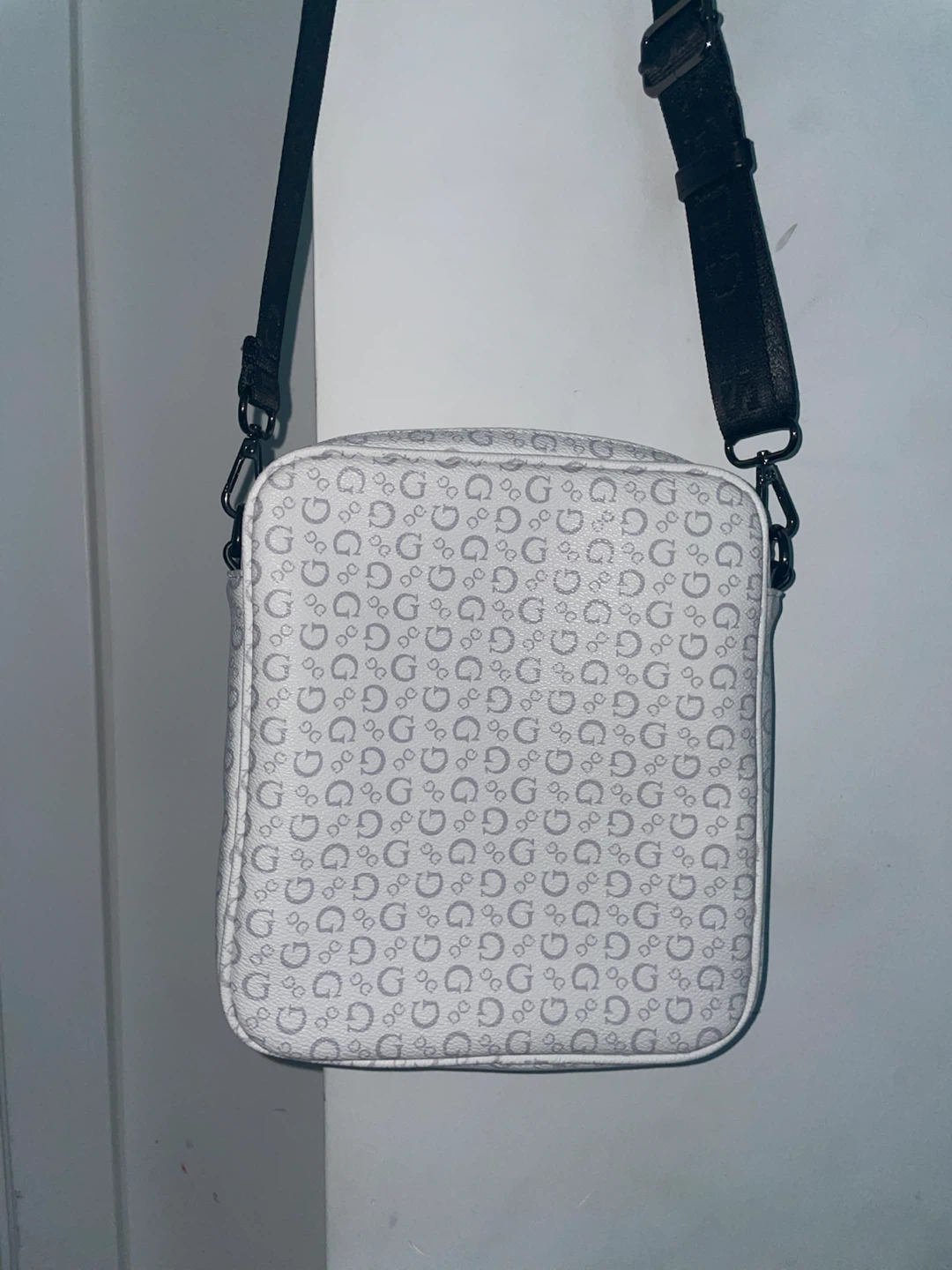 GUESS Crossbody Bag - photo 3