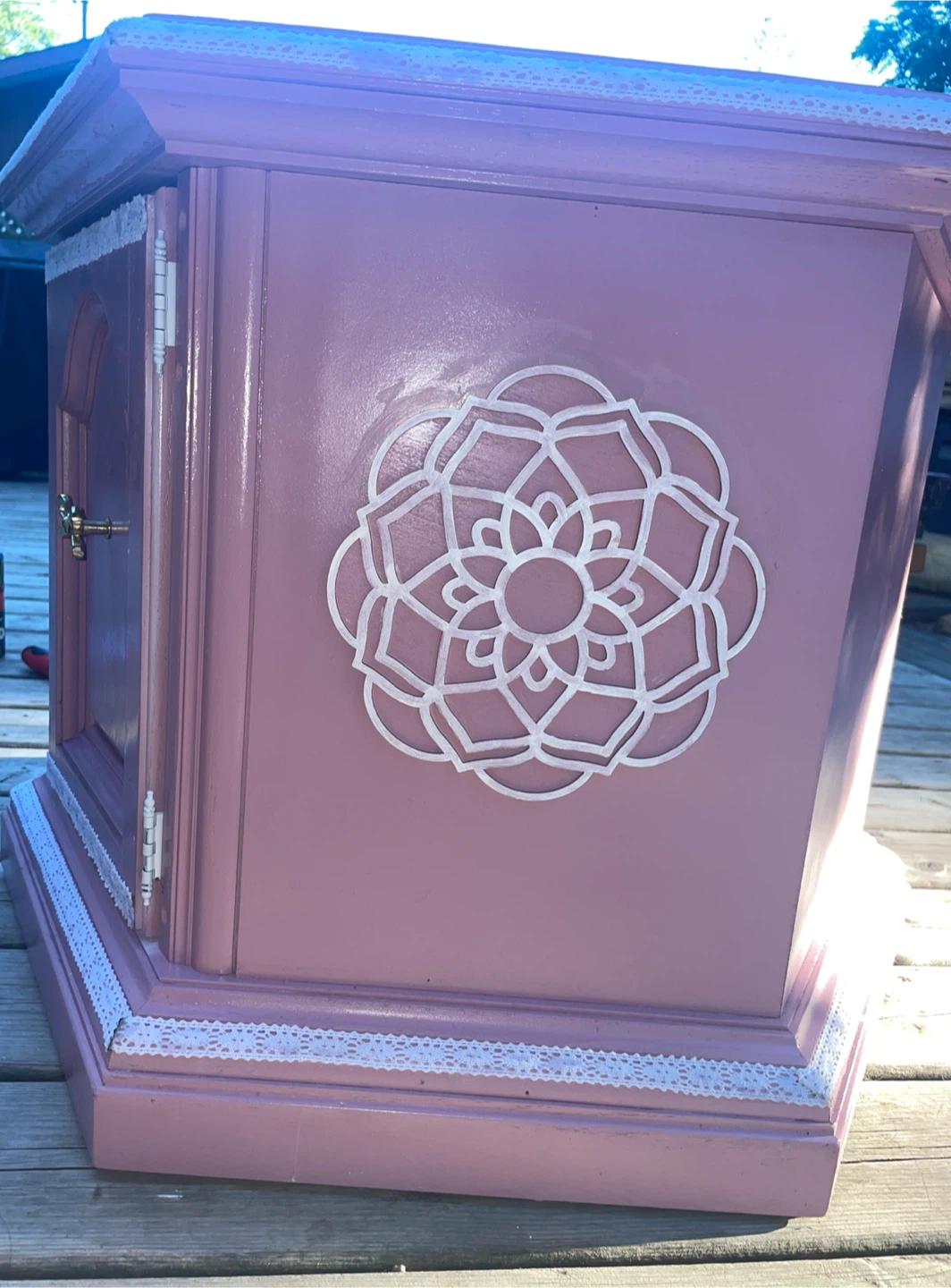 Pink Decorative Pedestal Table with Lace Trim - photo 4