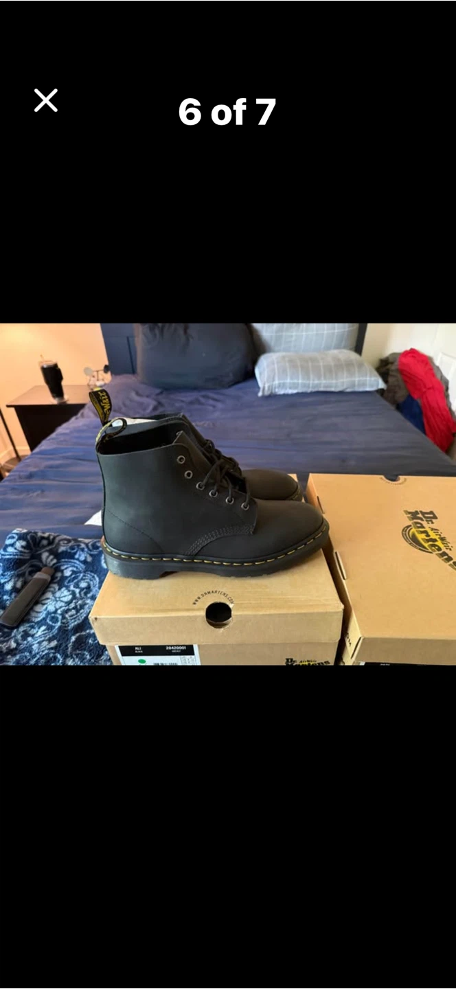 Dr. Martens Black Leather Boots Size 10 - photo 2