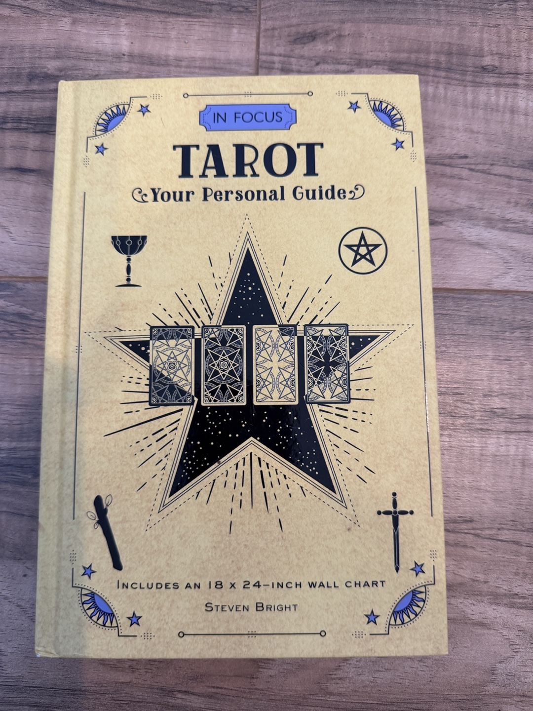 In Focus Tarot: Your Personal Guide Book
