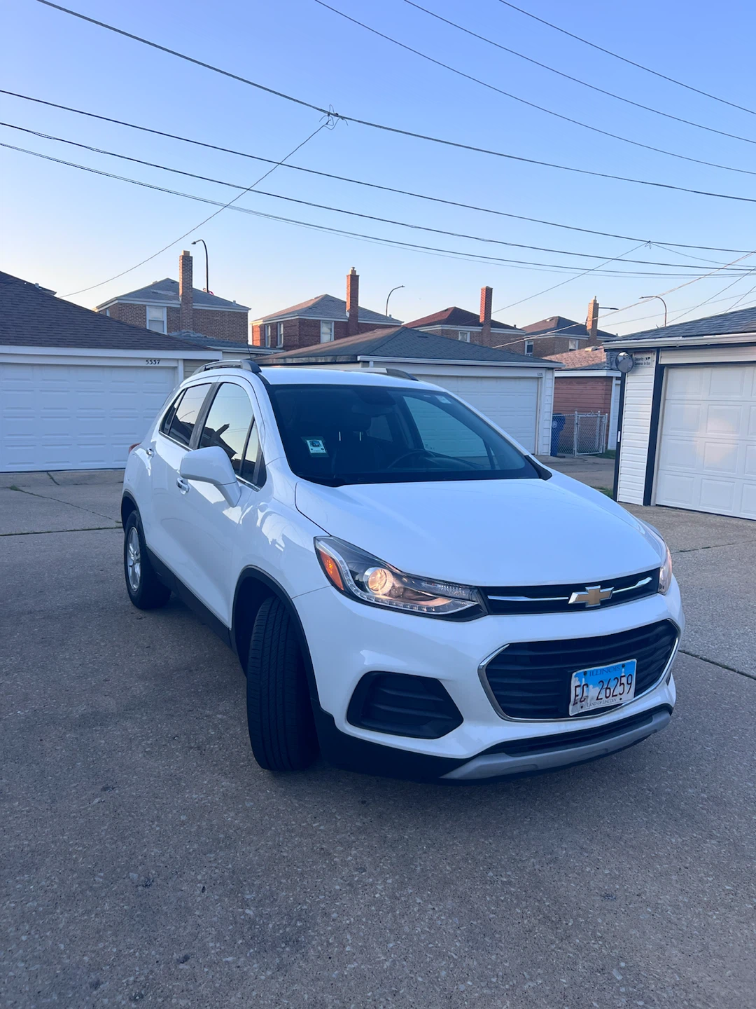 2017 Chevrolet Trax LT SUV - photo 2