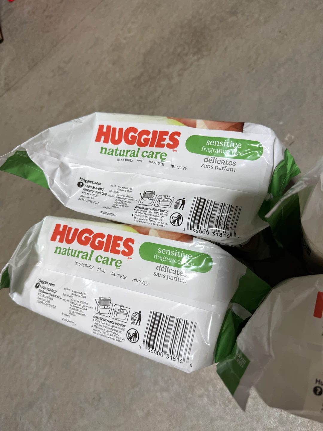 Huggies Natural Care Sensitive Wipes (184 Count) - photo 2