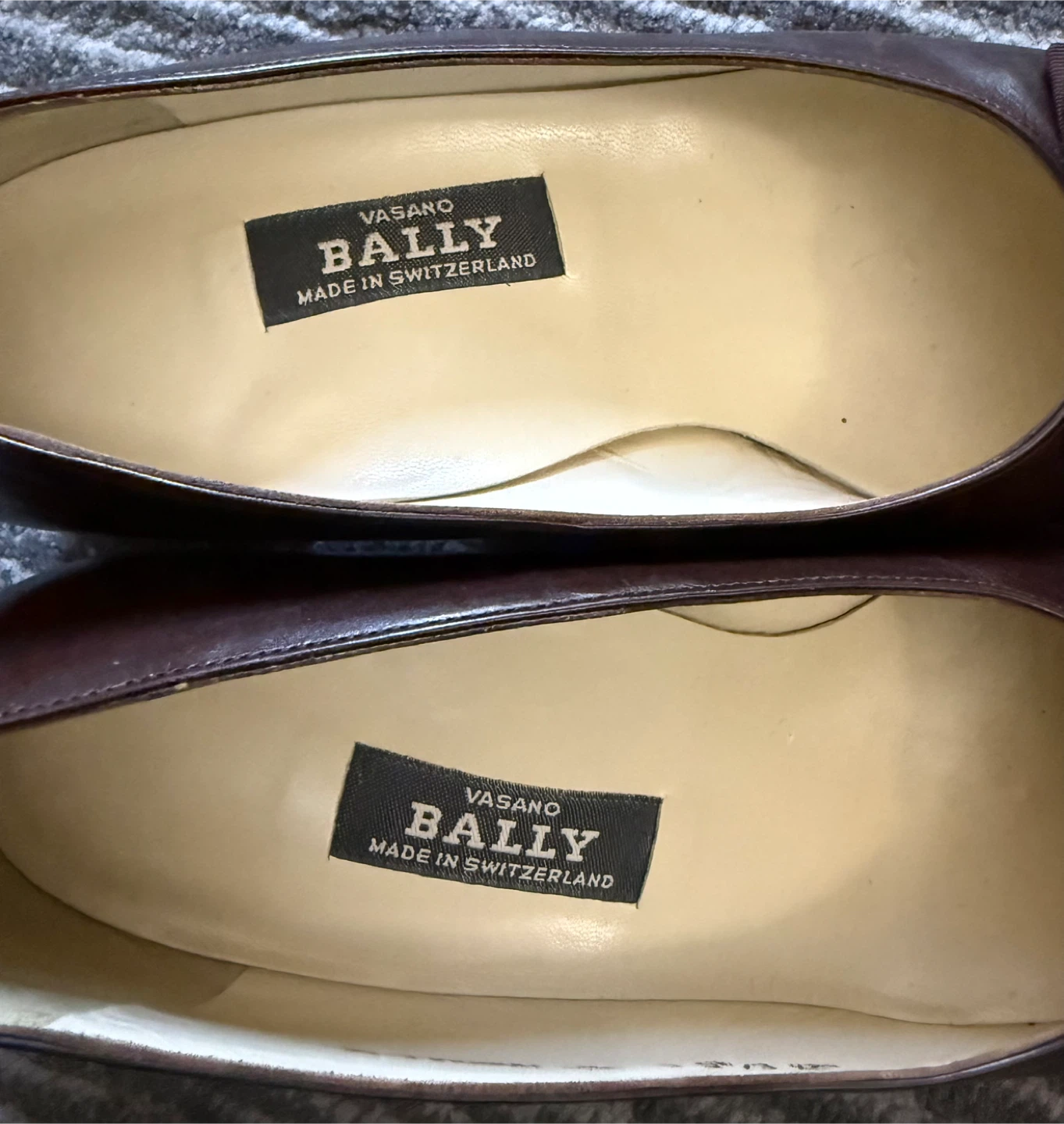 Bally Brown Leather Bow Pumps - photo 4