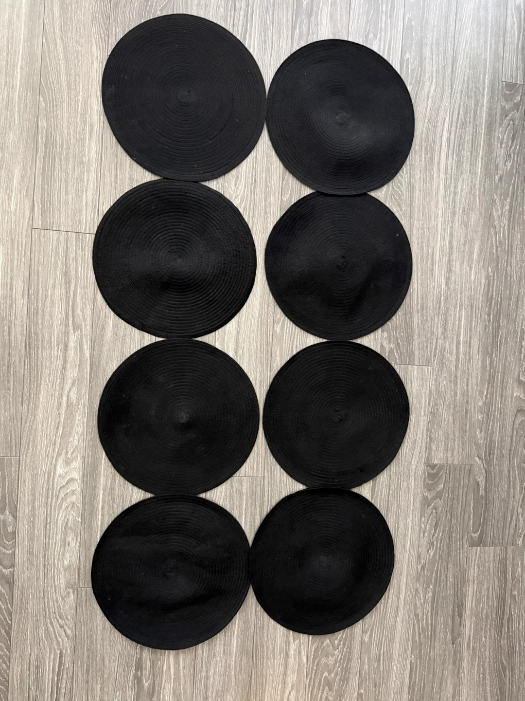 Set of 8 Black Round Placemats