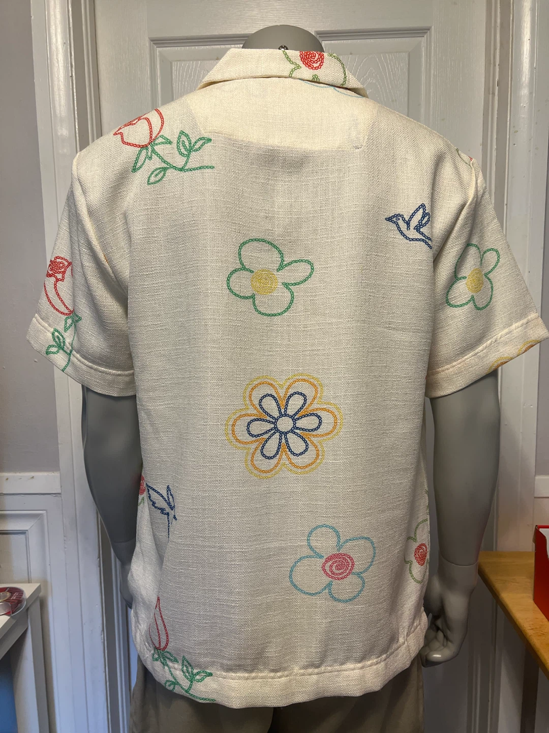 Malibu Embroidered Shirt - Size M - photo 2