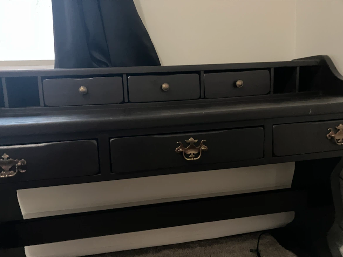 Wooden Desk - photo 2
