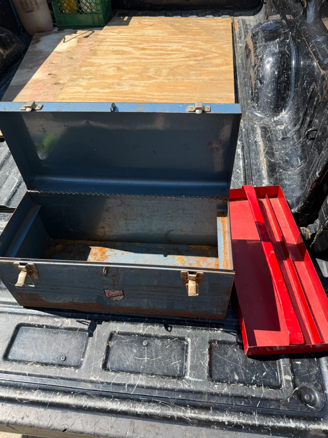 Vintage metal toolbox - photo 3