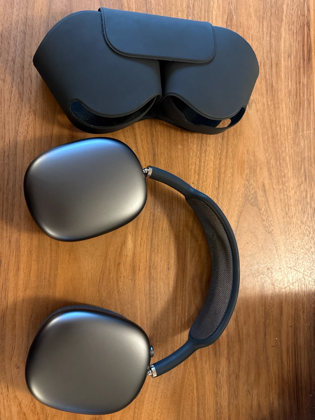 Apple AirPods Max Headphones