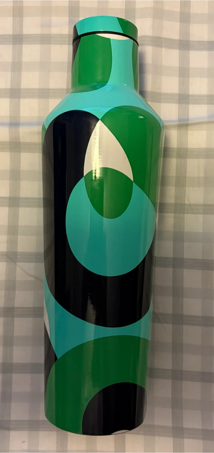 ✨✨CORKCICLE Canteen 16oz - Mod Twist