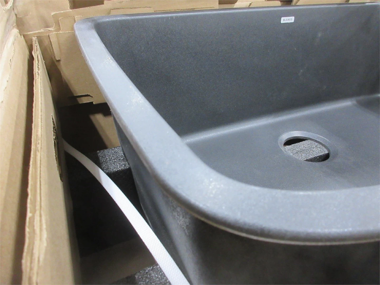 Blanco VALEA 32 in. Undermount Bowl Anthracite Kitchen Sink - photo 4