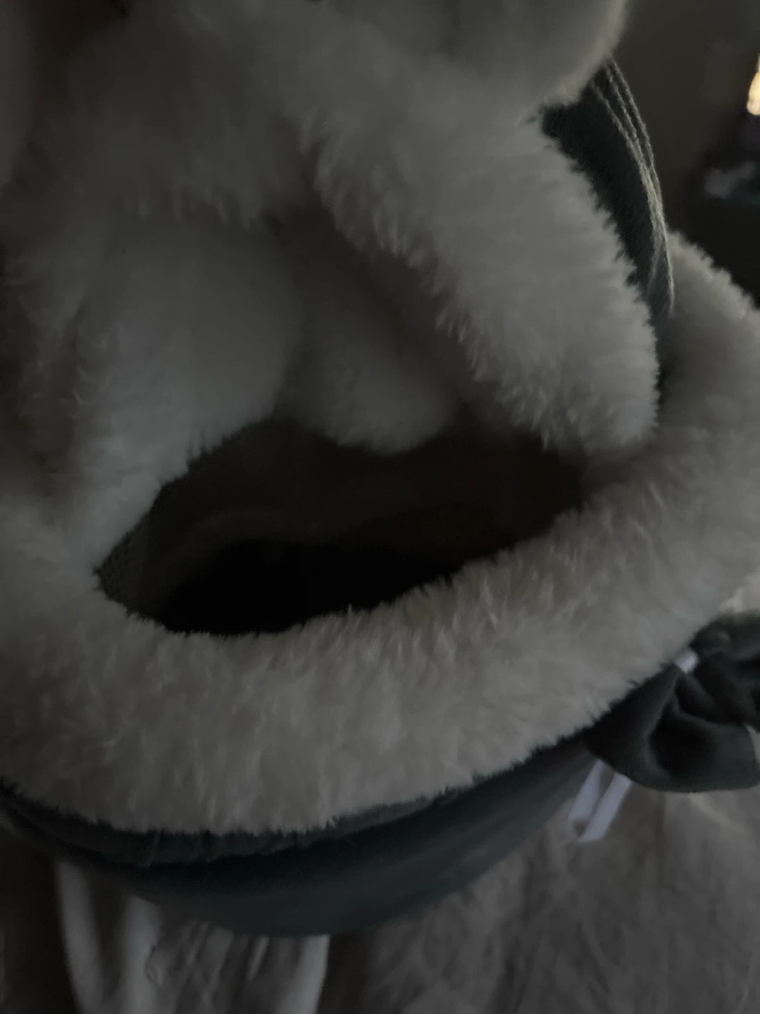 Plush Pet Bed with Santa Hat - photo 2