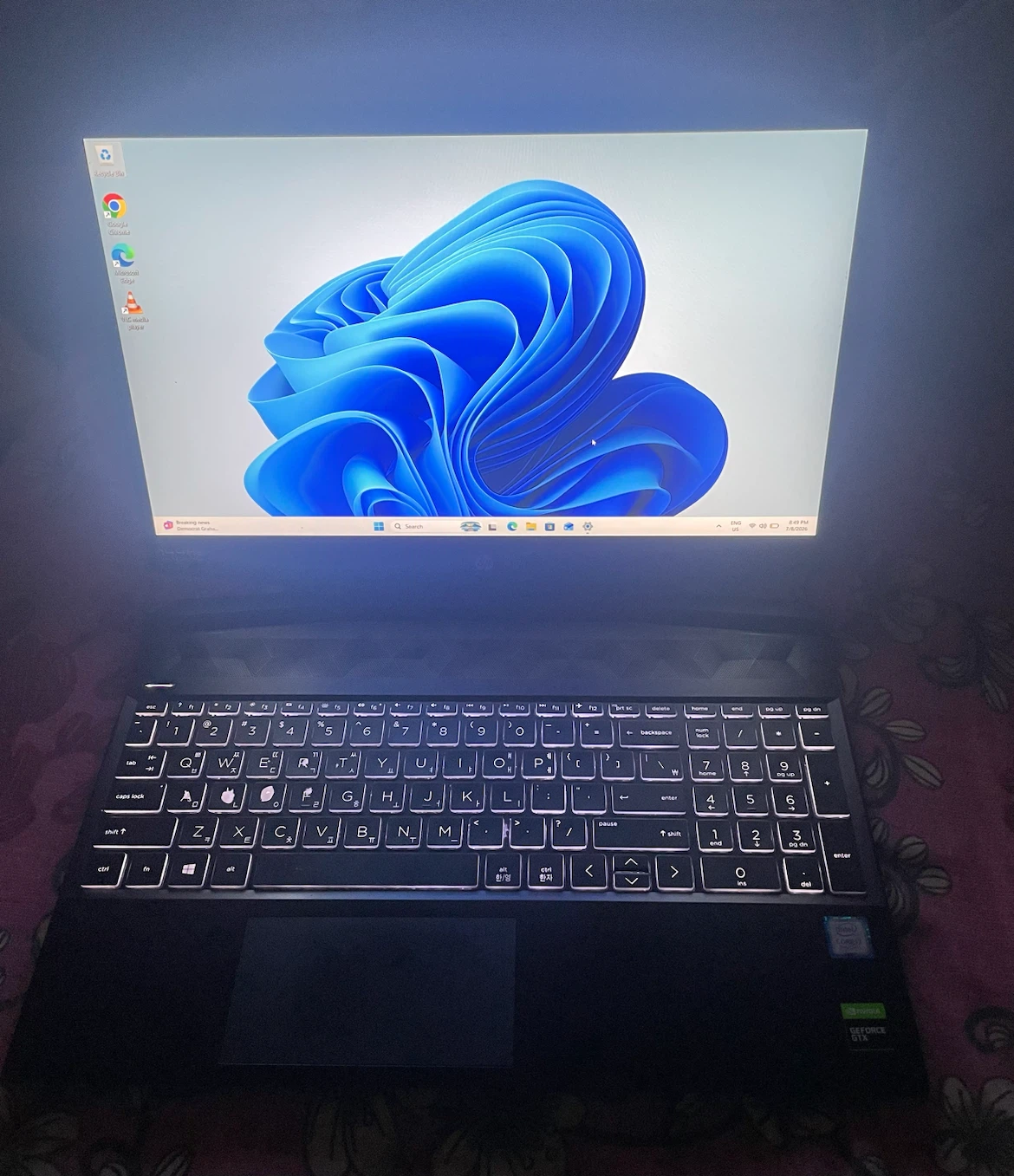 HP Pavilion Gaming Laptop - photo 3