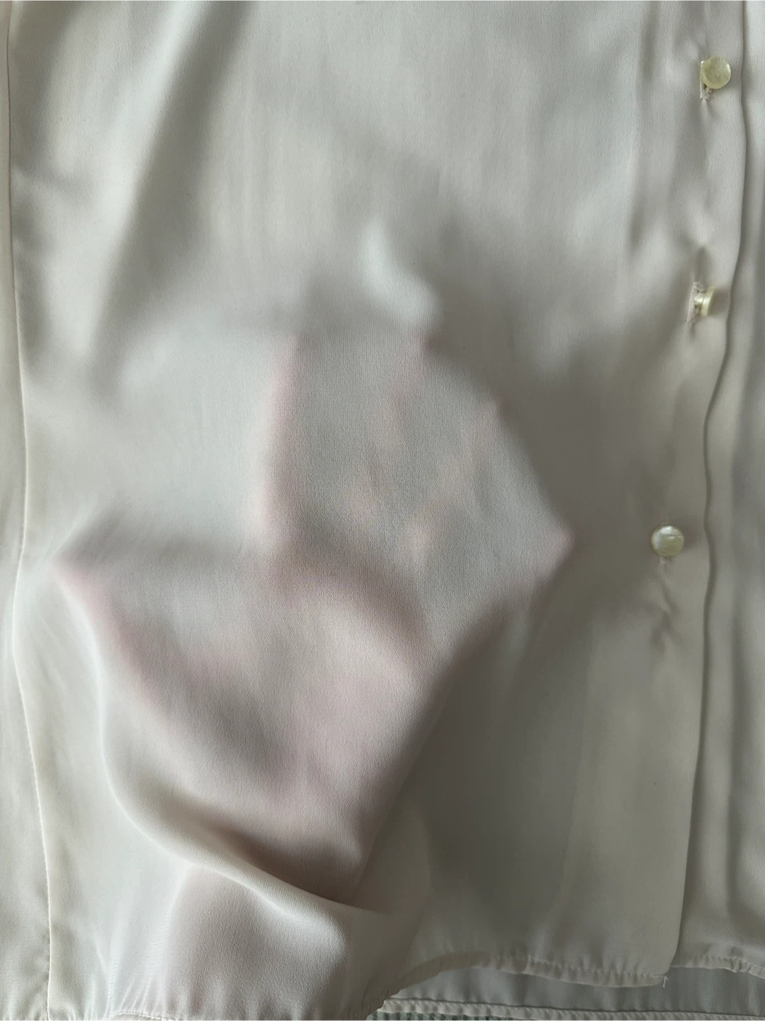 White blouse with black bow detail - photo 3
