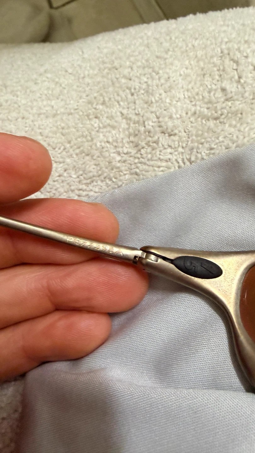 Oakley Sunglasses with Orange Lenses - photo 3