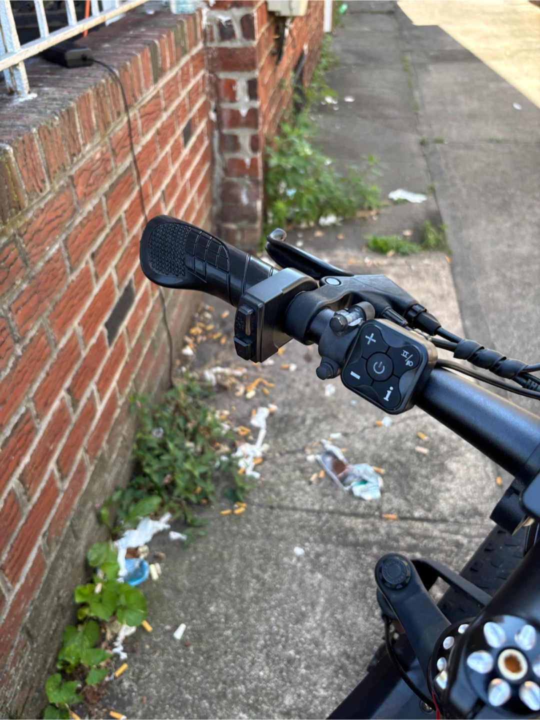 COCOTWO Fat Tire Electric Bike with Food Delivery Bag - photo 3