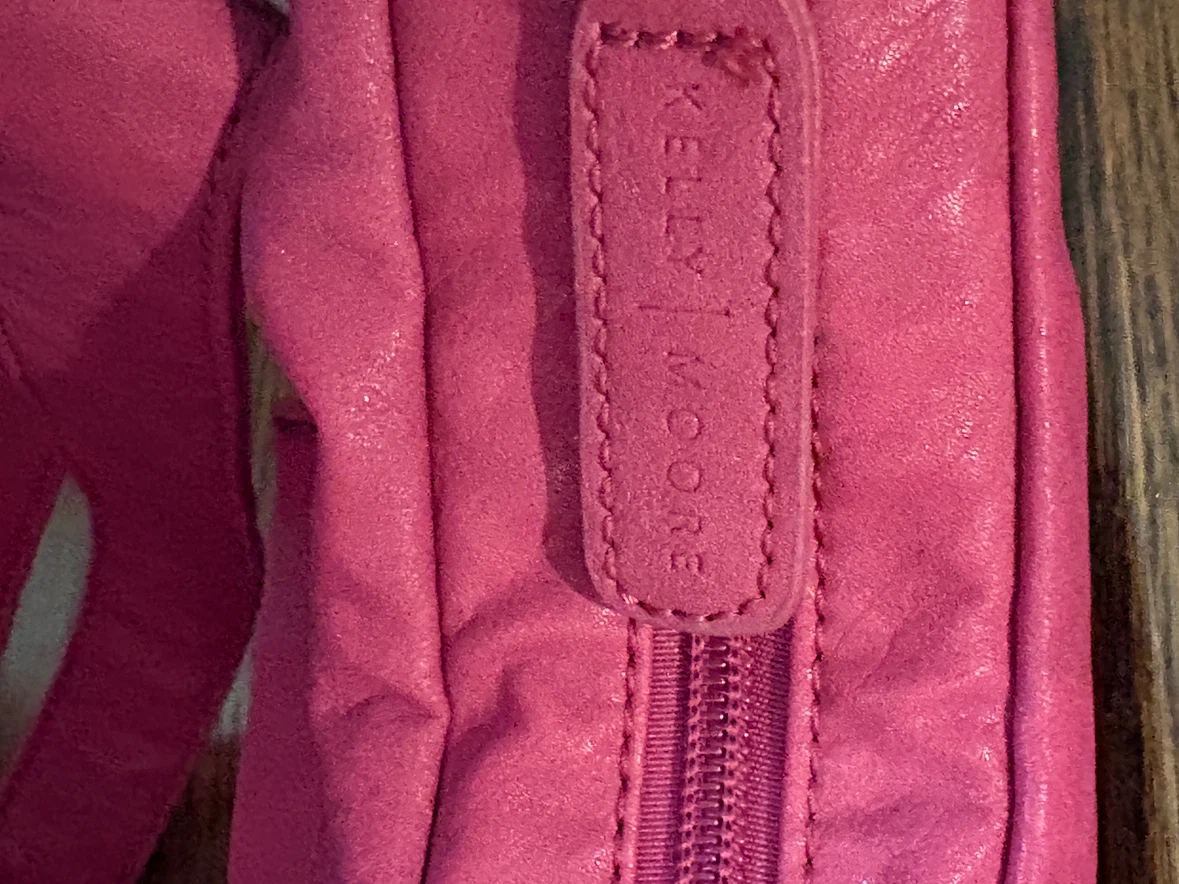 Kelly Moore B-Hobo Pink Vegan Leather Camera or Diaper Bag - photo 3
