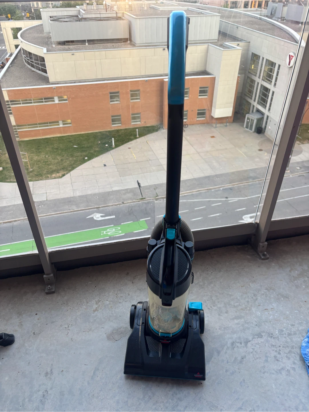 Bissell PowerForce Compact Upright Vacuum - photo 4