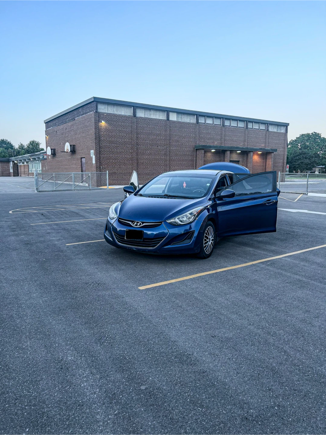 Selling 2015 Hyundai Elantra