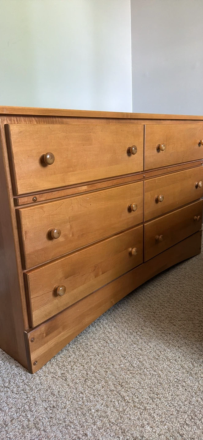 Wooden 6-Drawer Dresser mirror and end table - photo 2