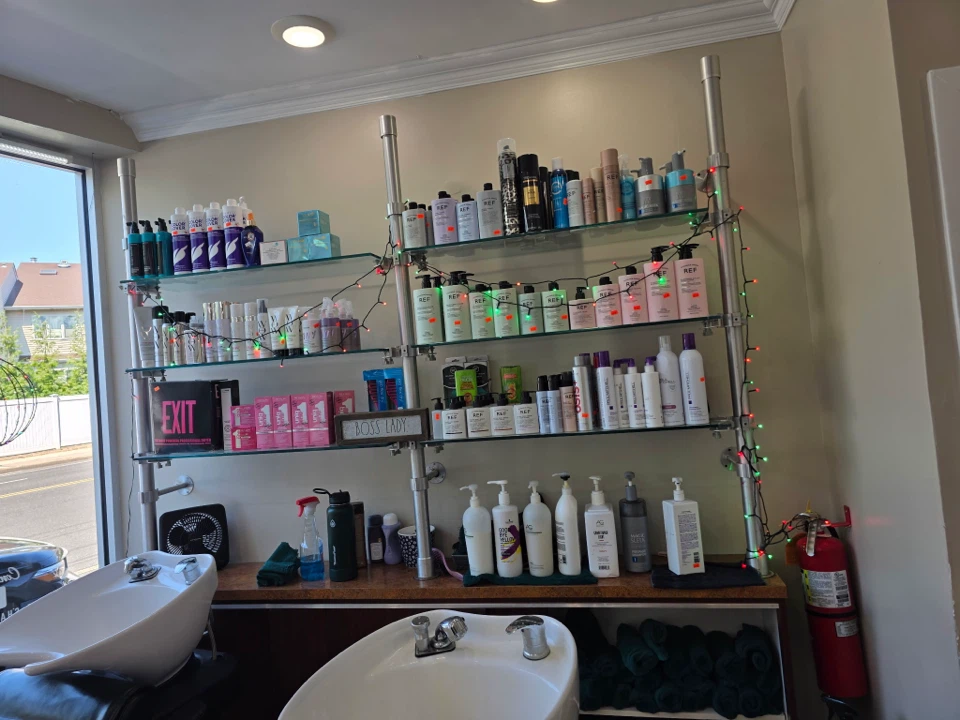 Salon Styling Chairs and Wash Stations - photo 3