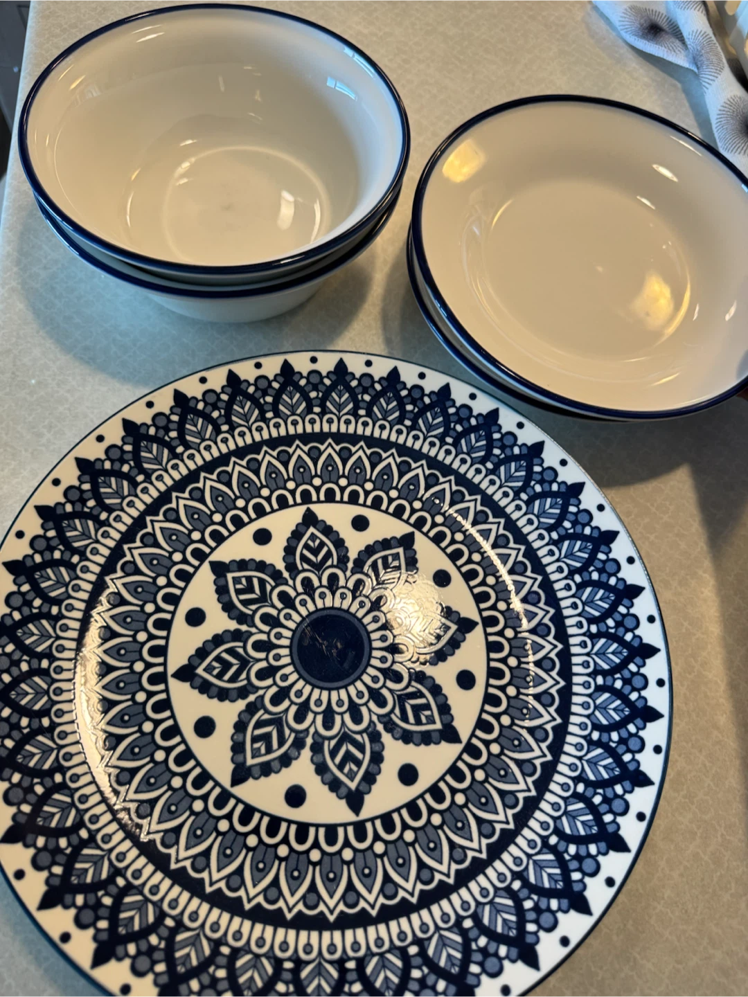 Ceramic Serving Bowl with Decorative Plate - photo 4