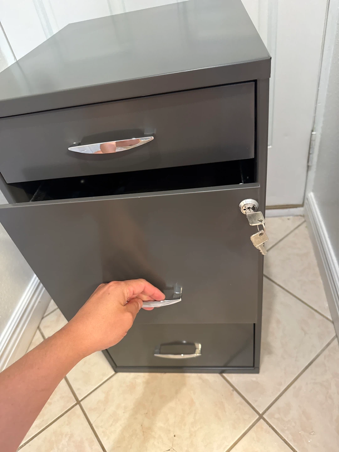 Gray 3 Drawer Metal Filing Cabinet with Lock - photo 3